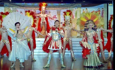 La Revue et les artistes - Photo 29